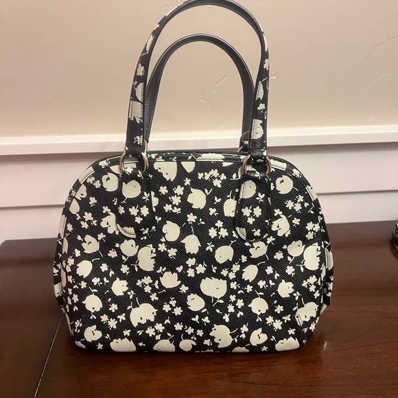 Sold - Picture 6 of 9